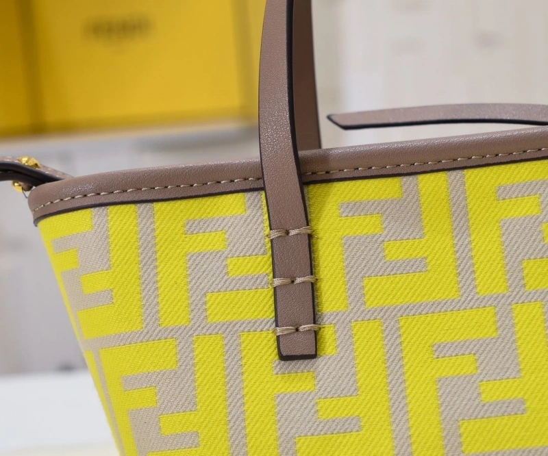Fendi Shopping Bags 4220D-0517