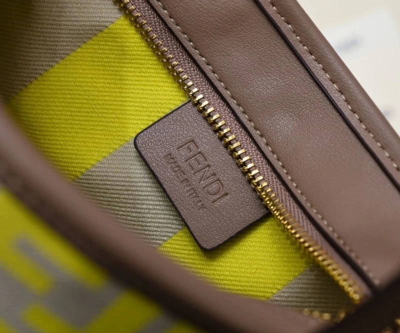 Fendi Shopping Bags 4220D-0517