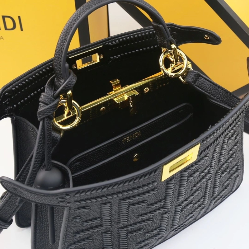 Fendi Top Handle Bags 4220D-0532