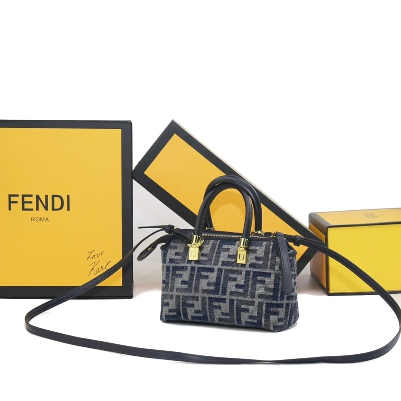 Fendi Top Handle Bags 4220D-0552