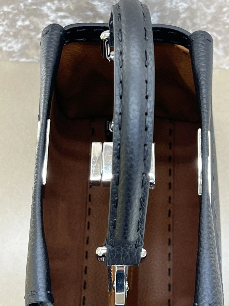 Fendi Top Handle Bags 4222C-0068