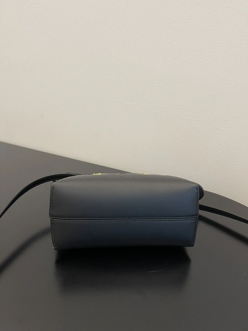 Fendi Top Handle Bags 4222C-0070