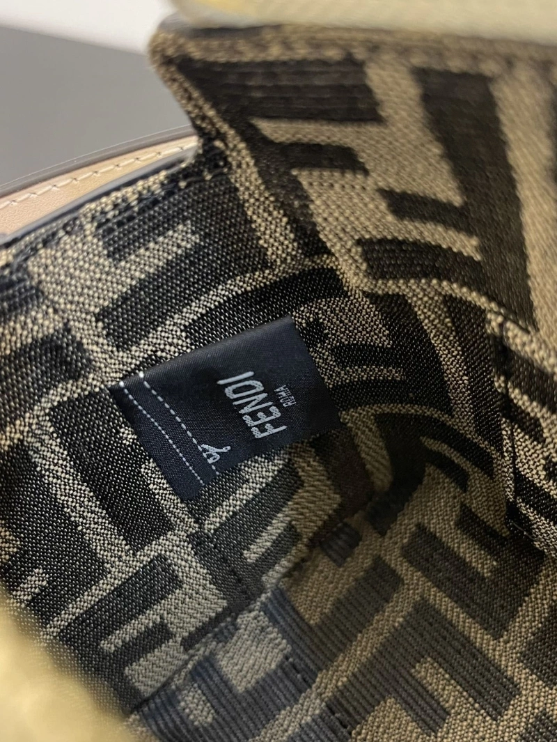 Fendi Top Handle Bags 4222C-0071