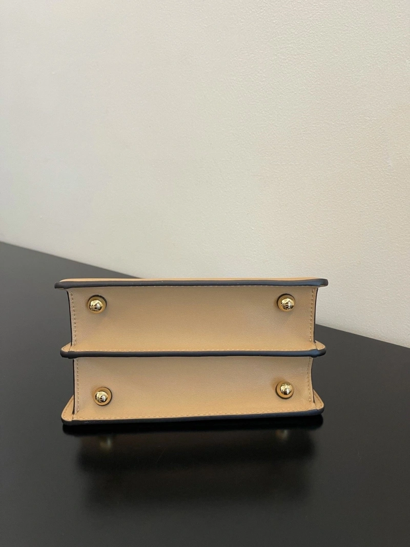 Fendi Top Handle Bags 4222C-0085