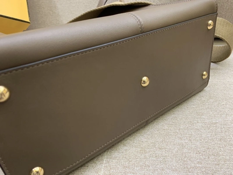 Fendi Top Handle Bags 4222C-0100