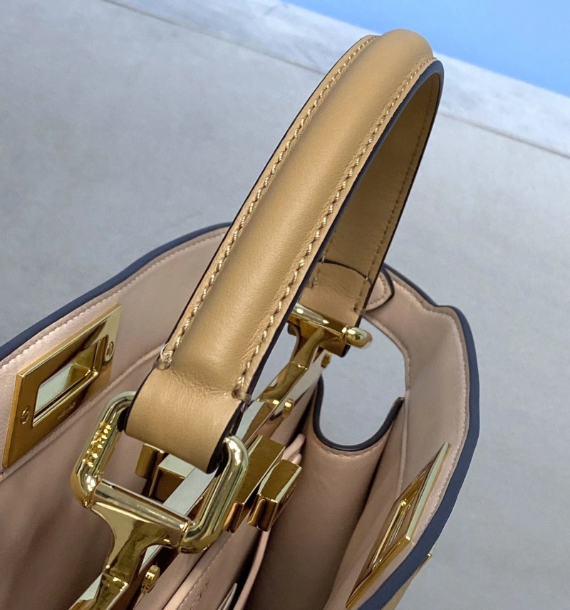 Fendi Top Handle Bags 4222C-0101
