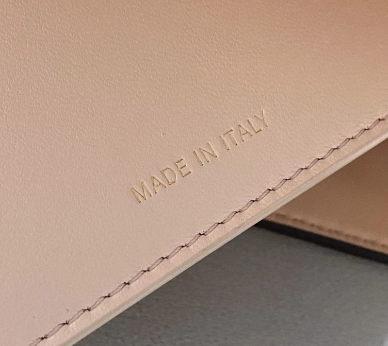 Fendi Top Handle Bags 4222C-0101