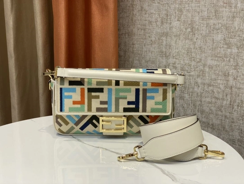 Fendi Baguette Bags 4222C-0140
