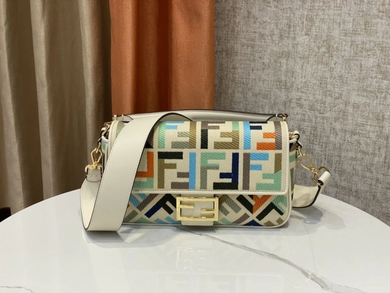 Fendi Baguette Bags 4222C-0140