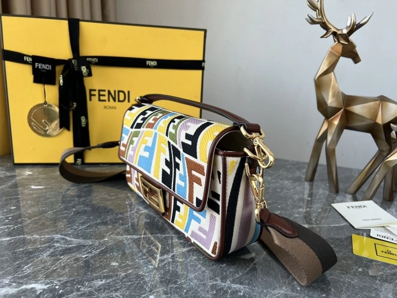 Fendi Baguette Bags 4222C-0141