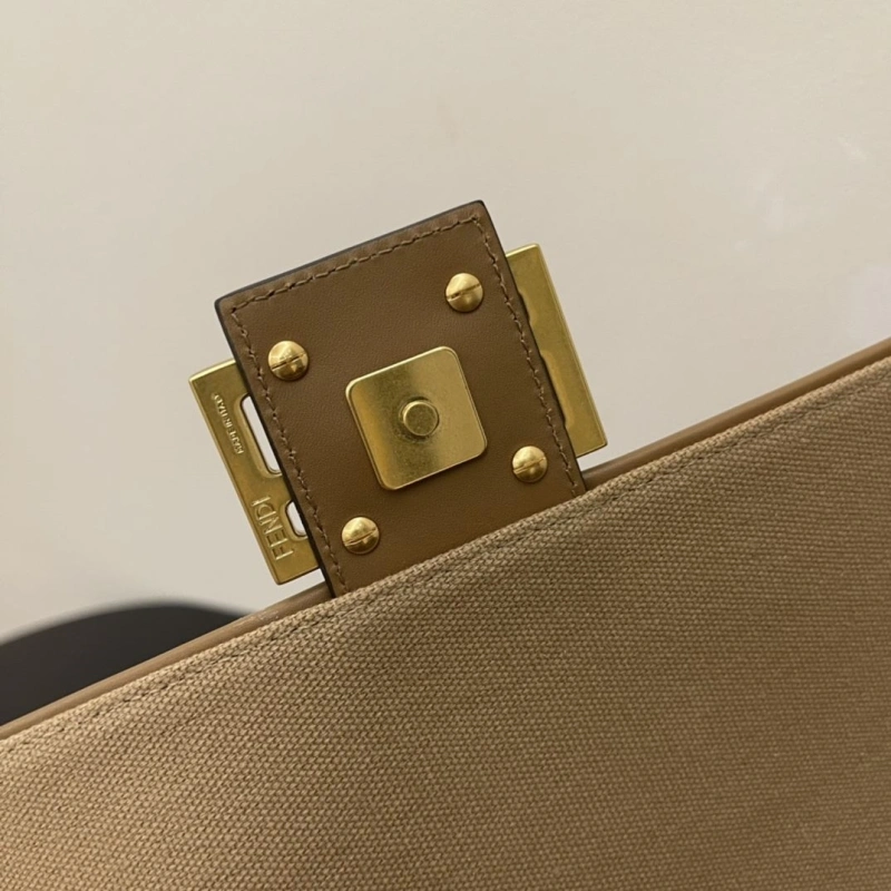 F**di baguette bags 4222c-0142