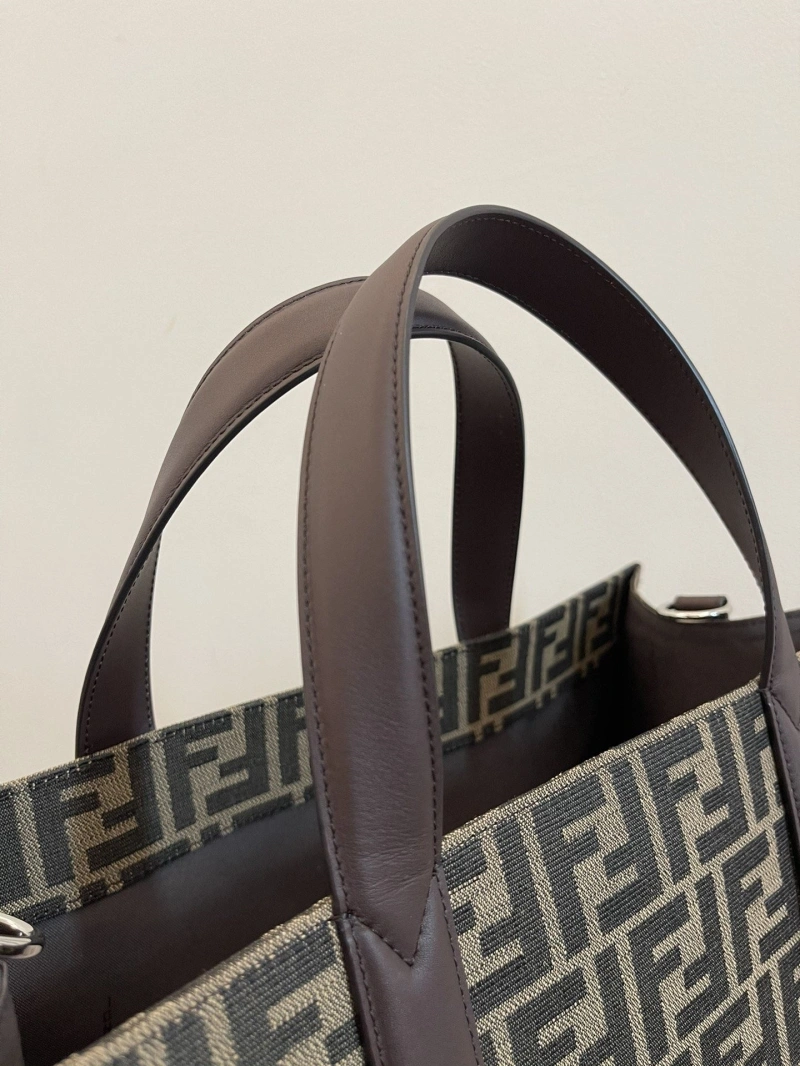 Fendi Shopping Bags 4222C-0202