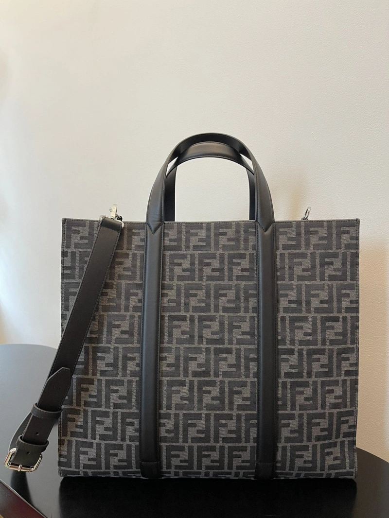 Fendi Shopping Bags 4222C-0203