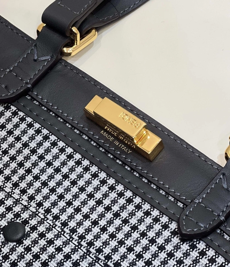 Fendi Shopping Bags 4222C-0213