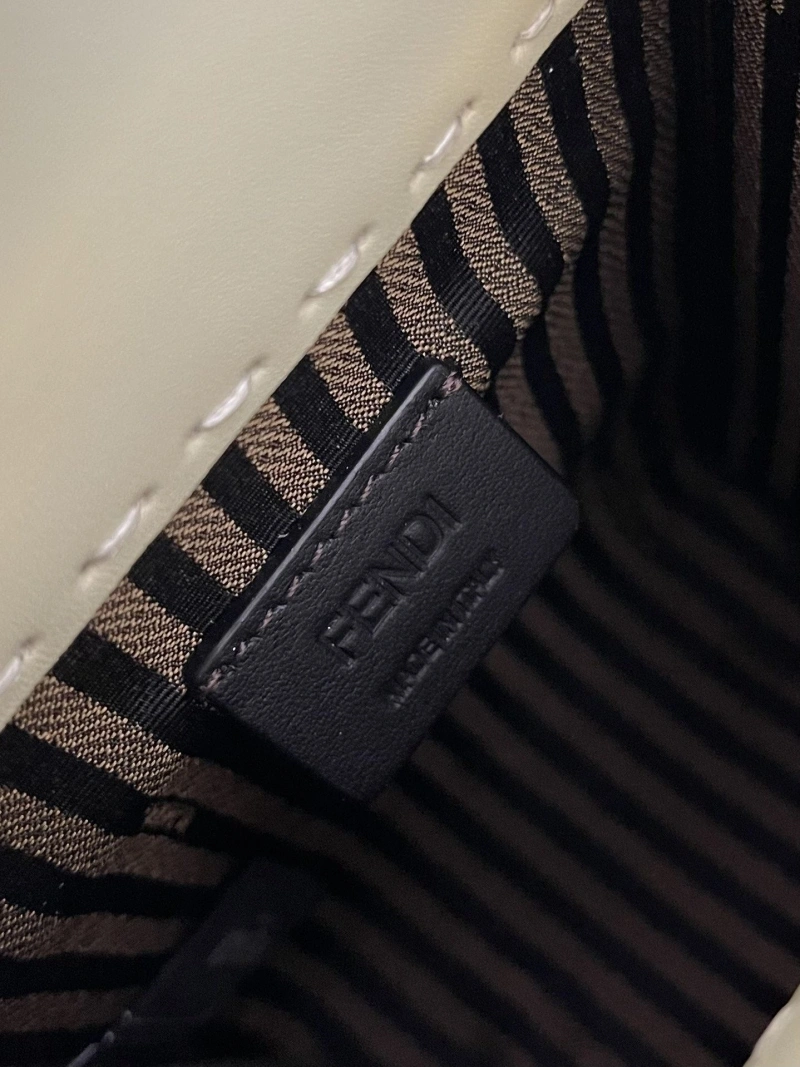 Fendi Top Handle Bags 4222C-0234