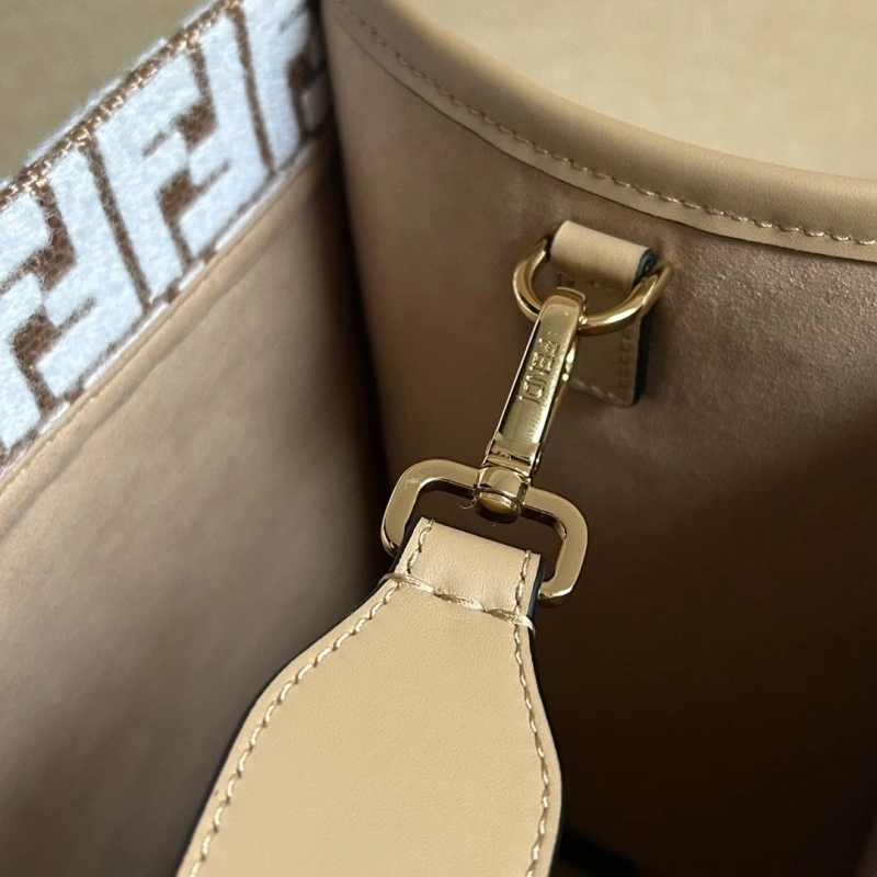 Fendi Shopping Bags 4222C-0254