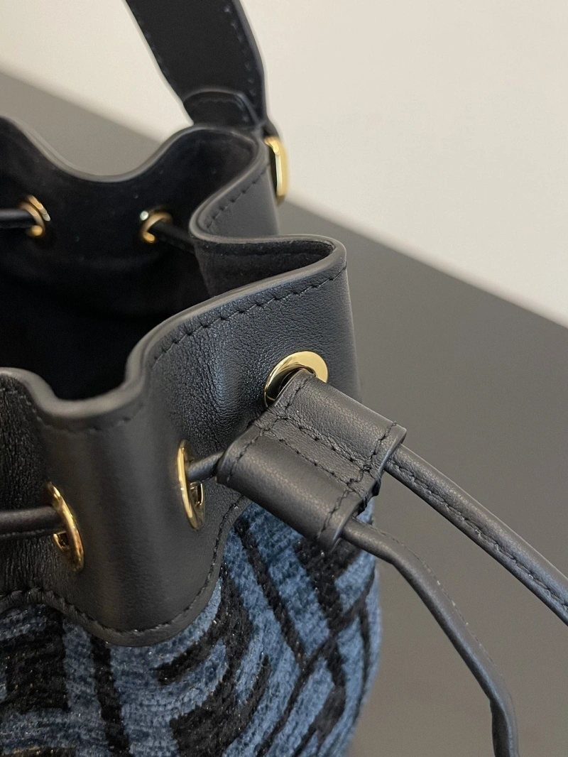 Fendi Bucket Bags 4222C-0267