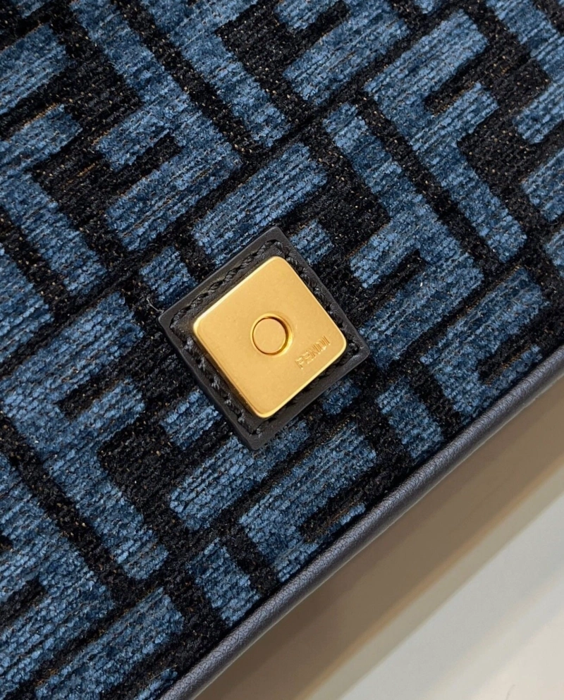 Fendi Baguette Bags 4222C-0273