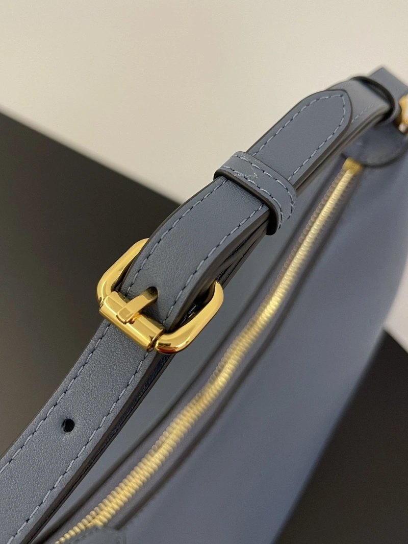 Fendi Top Handle Bags 4222C-0315