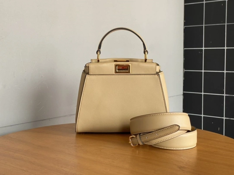 Fendi Top Handle Bags 4222C-0338