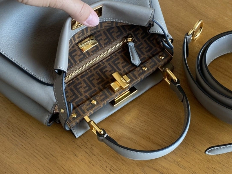 Fendi Top Handle Bags 4222C-0342