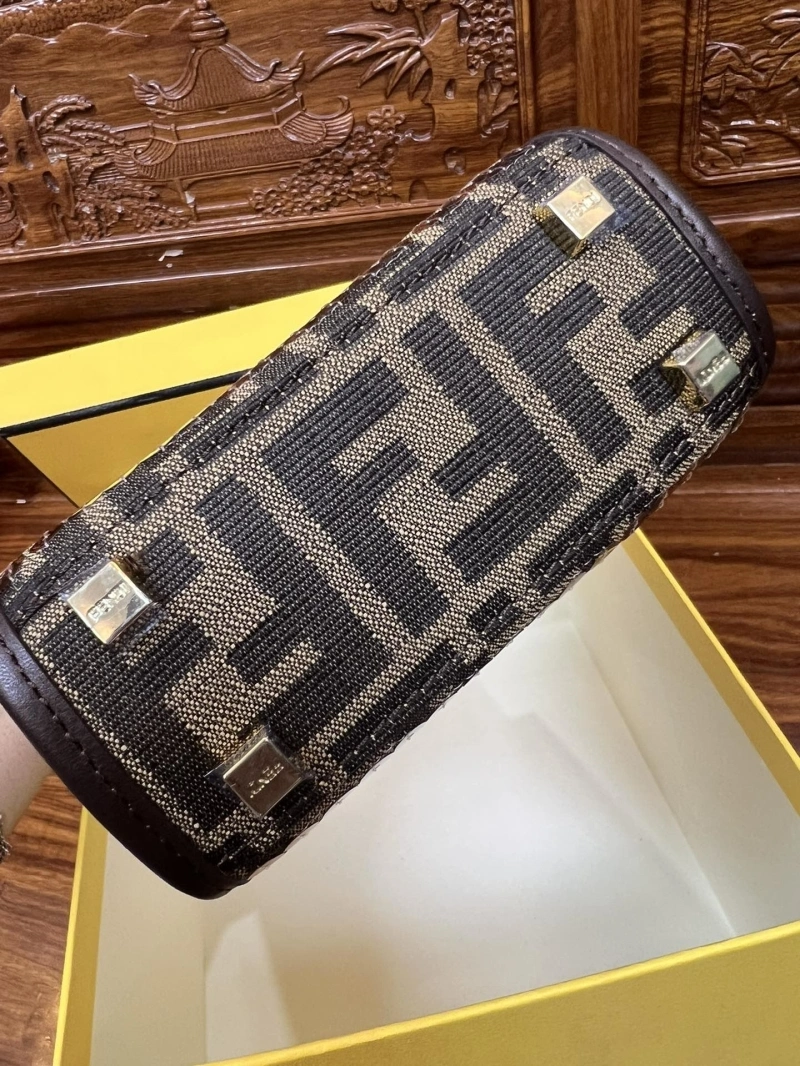 Fendi Top Handle Bags 4222C-0367
