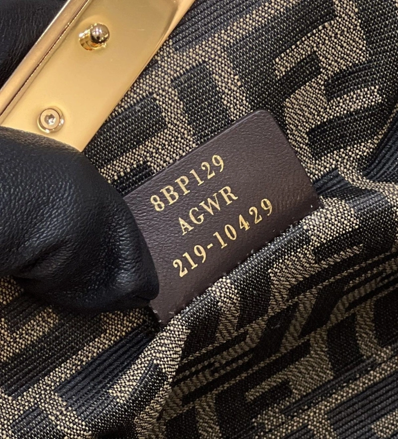 Fendi First Bags 4222C-0378