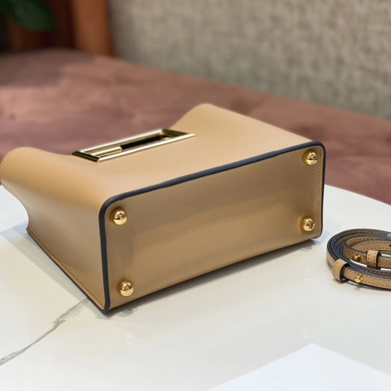 Fendi Top Handle Bags 4222C-0431