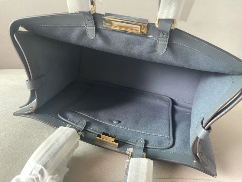 Fendi Shopping Bags 4222C-0438