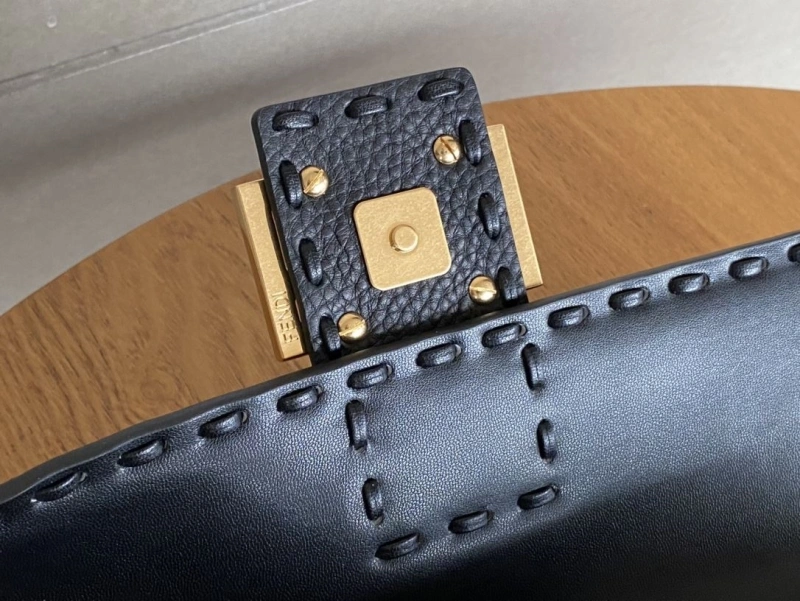 Fendi Baguette Bags 4222C-0441