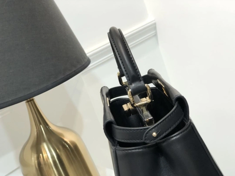 Fendi Top Handle Bags 4222C-0460