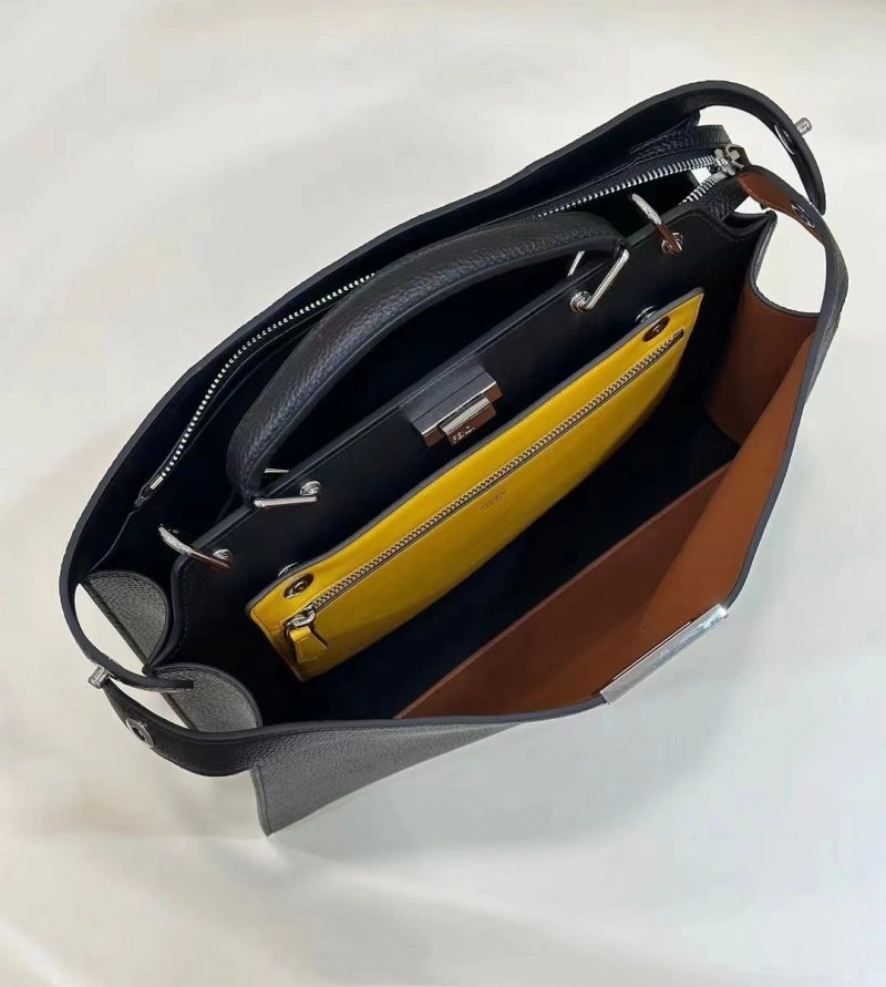 Fendi Shopping Bags 4222C-0495