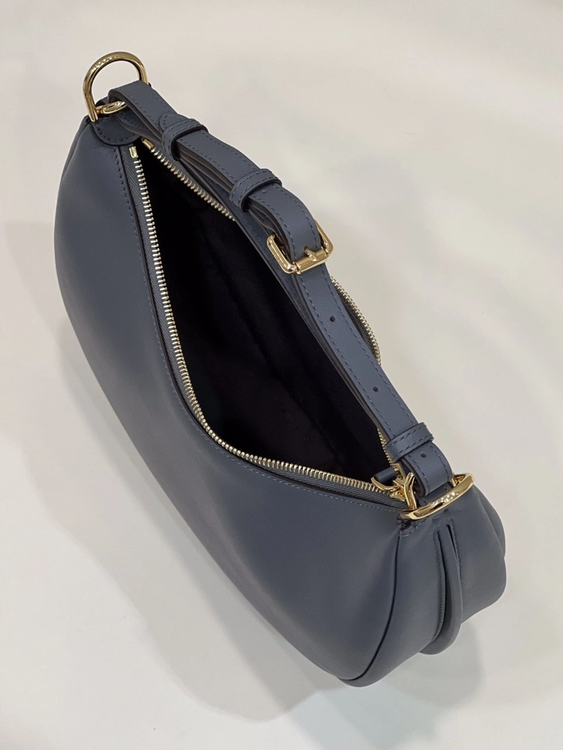 Fendi Top Handle Bags 4222C-0510