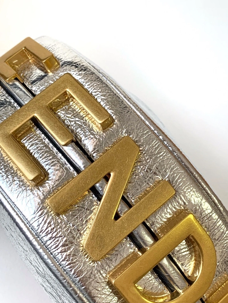 Fendi Top Handle Bags 4222C-0560