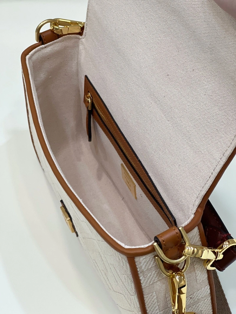 Fendi Satchel Bags 4222C-0604