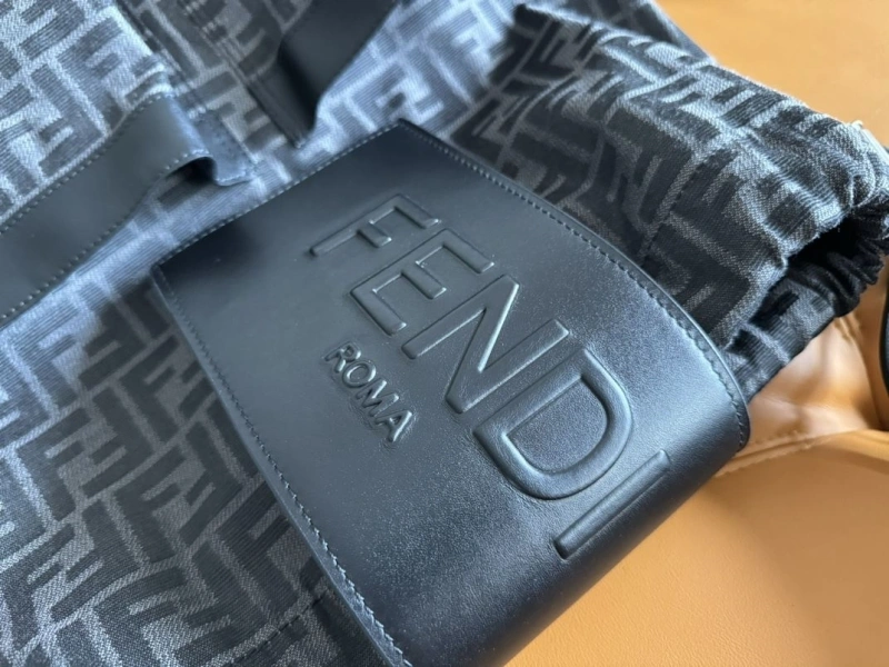 Fendi Backpacks 4222C-0624