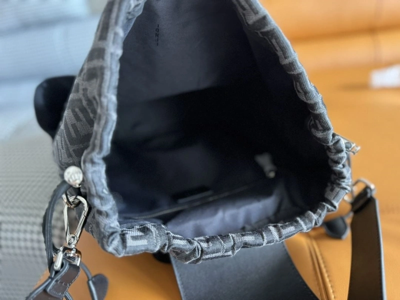 Fendi Backpacks 4222C-0624