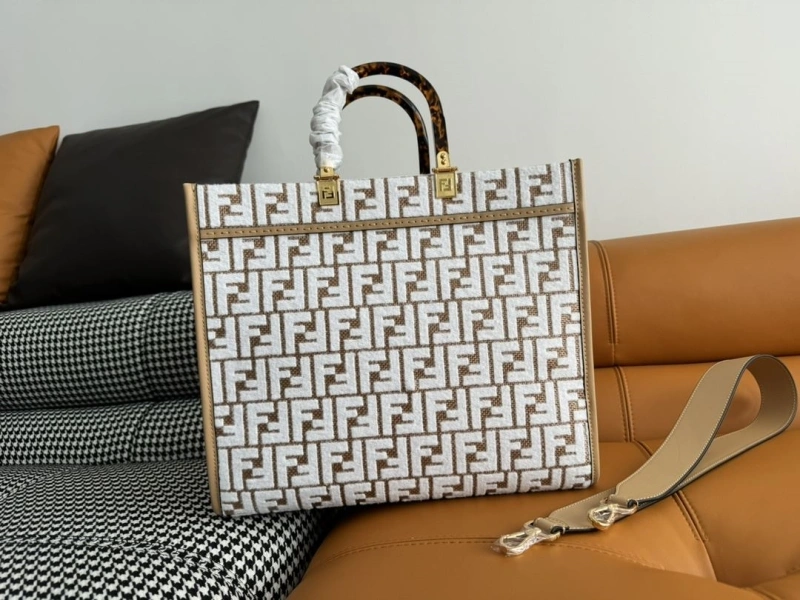 Fendi Shopping Bags 4222C-0638