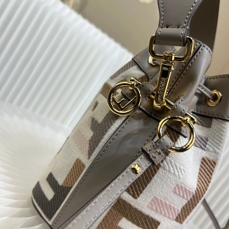 Fendi Bucket Bags 4222C-0704