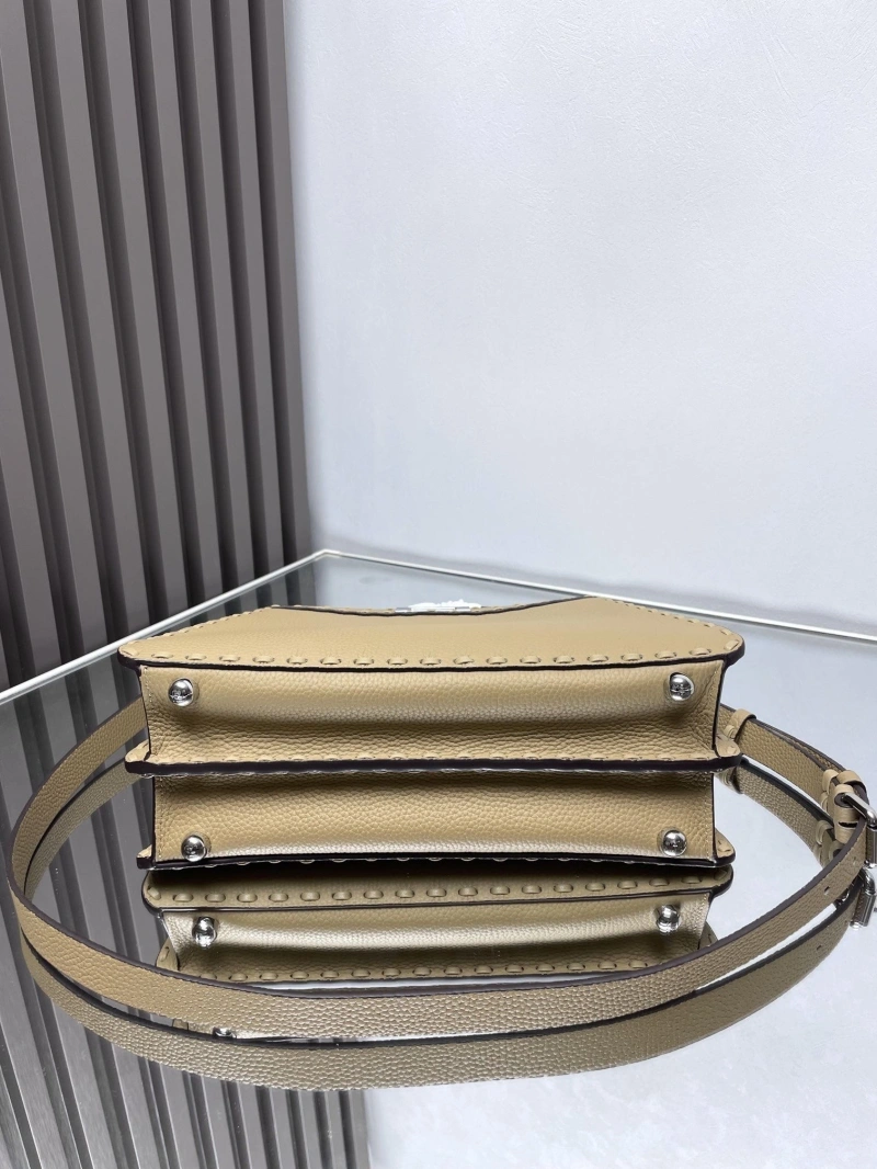 Fendi Top Handle Bags 4222C-0739