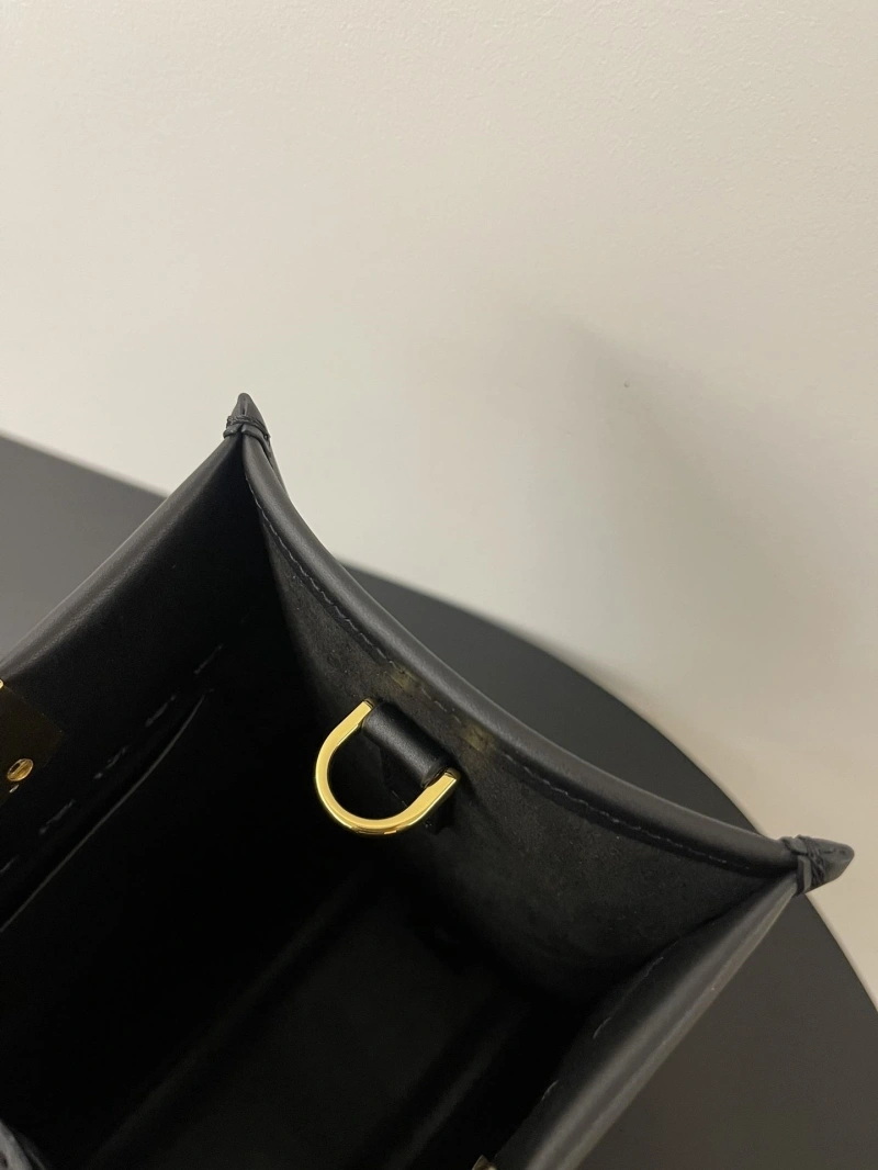 Fendi Shopping Bags 4222C-0787