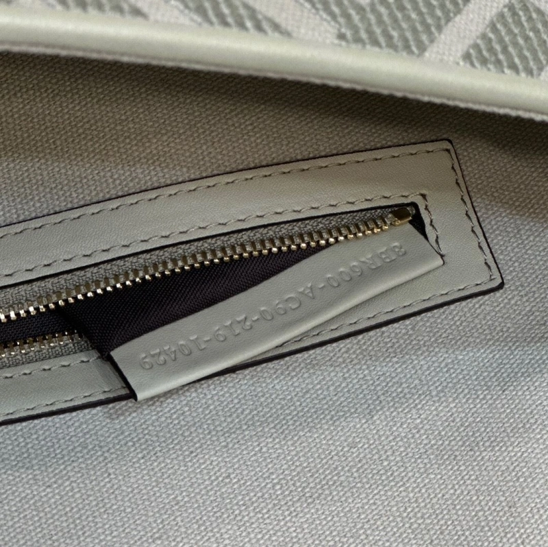 F**di baguette bags 4222c-0816