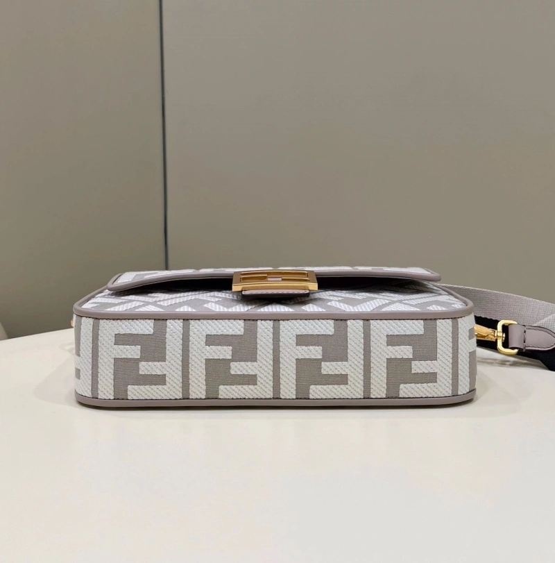 Fendi Baguette Bags 4222C-0817