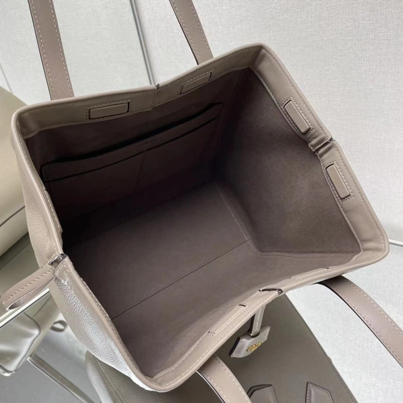 Fendi Shopping Bags 4222C-0821