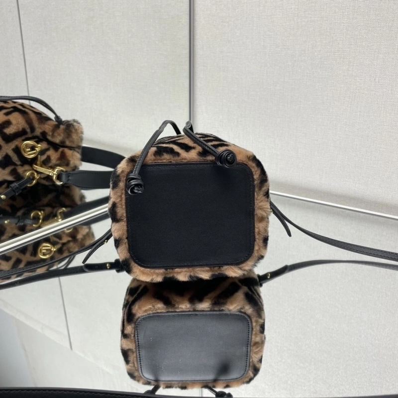 Fendi Bucket Bags 4222C-0825