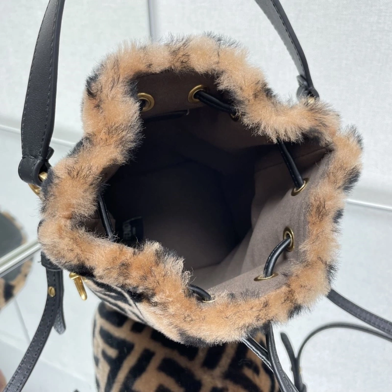 Fendi Bucket Bags 4222C-0825