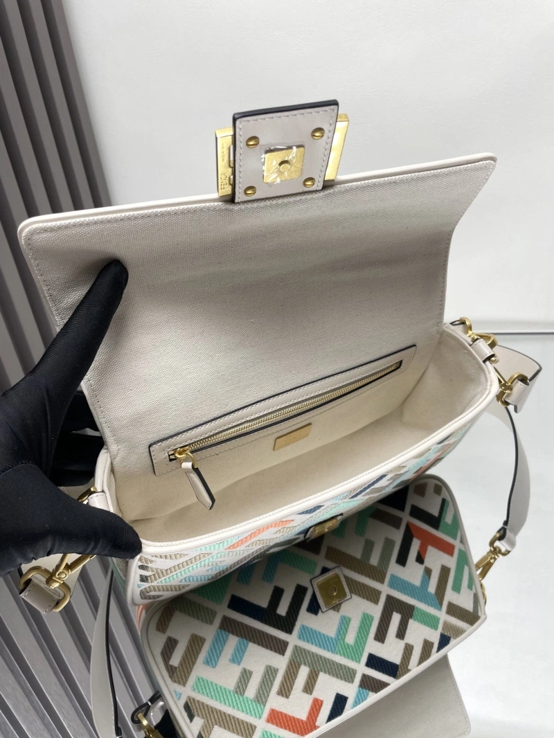 Fendi Baguette Bags 4222C-0863