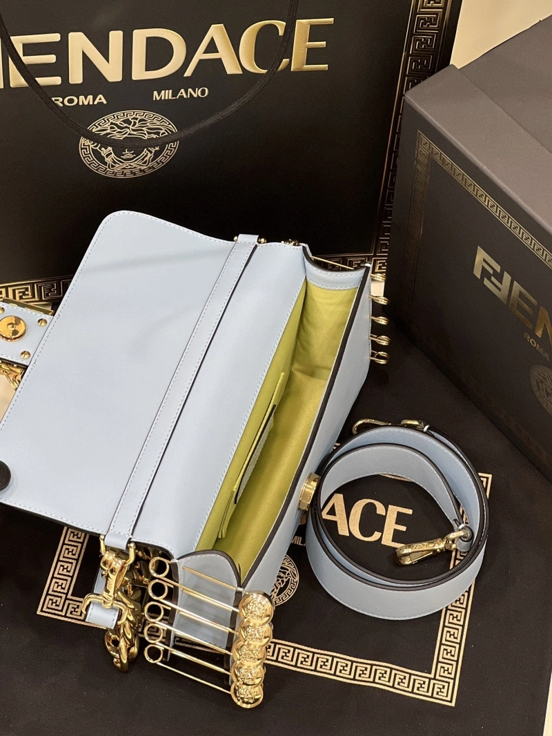 Fendi Baguette Bags 4222C-0880