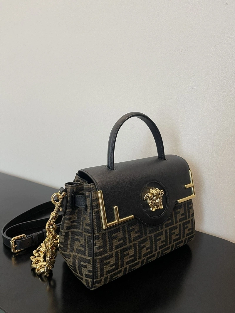 Fendi Top Handle Bags 4222C-0889