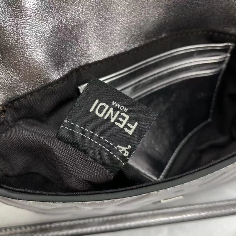 F**di baguette bags 4222c-0892